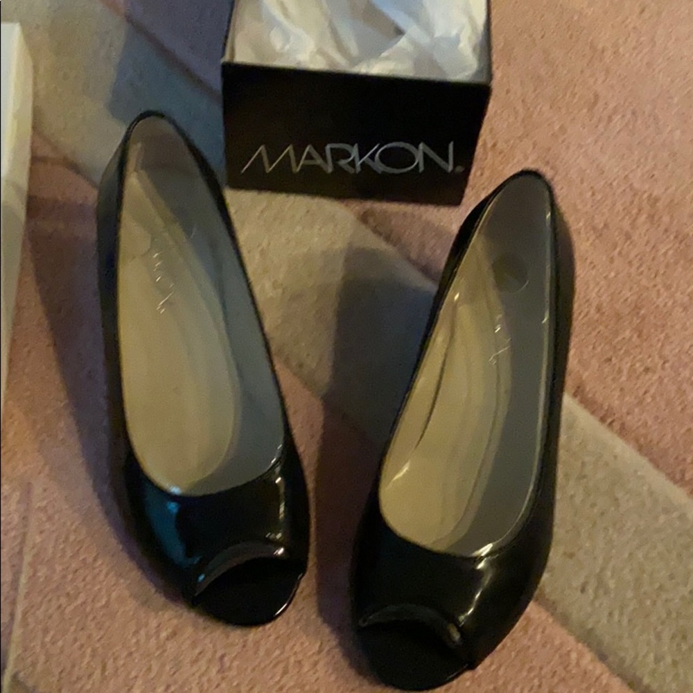 Black Bello shoe 7.5W